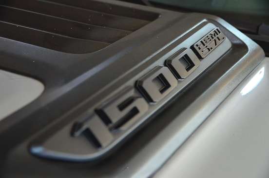 RAM-1500-5.7 V8 GASOLINA REBEL CD 4X4 AUTOMÁTICO RAM-1500-2021