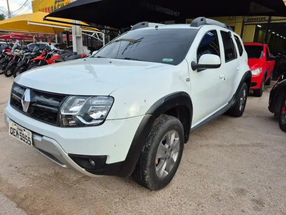 RENAULT DUSTER 2.0 16V HI-FLEX DYNAMIQUE 4WD MANUAL RENAULT DUSTER 2.0 16V HI-FLEX DYNAMIQUE 4WD MANUAL