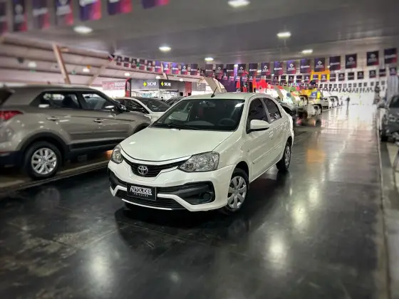 TOYOTA ETIOS 1.5 X SEDAN 16V FLEX 4P MANUAL TOYOTA ETIOS 1.5 X SEDAN 16V FLEX 4P MANUAL