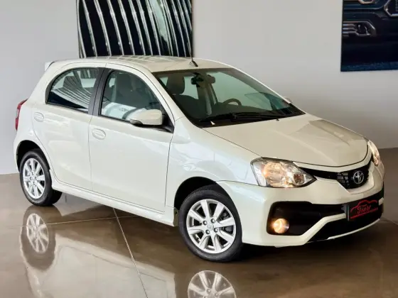 TOYOTA ETIOS 1.5 XLS 16V FLEX 4P AUTOMÁTICO TOYOTA ETIOS 1.5 XLS 16V FLEX 4P AUTOMÁTICO