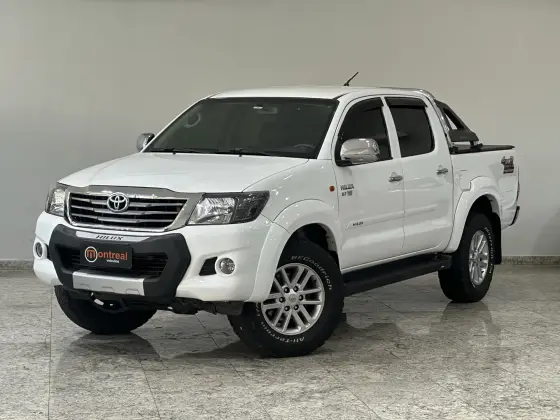 TOYOTA HILUX 2.7 SR 4X2 CD 16V FLEX 4P AUTOMÁTICO TOYOTA HILUX 2.7 SR 4X2 CD 16V FLEX 4P AUTOMÁTICO