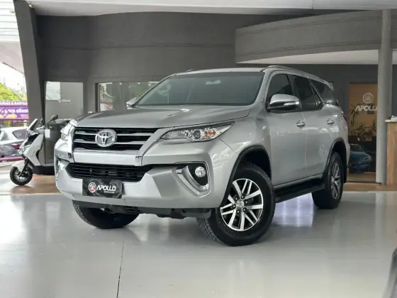 TOYOTA HILUX SW4 2.7 SR 4X2 16V FLEX 4P AUTOMÁTICO