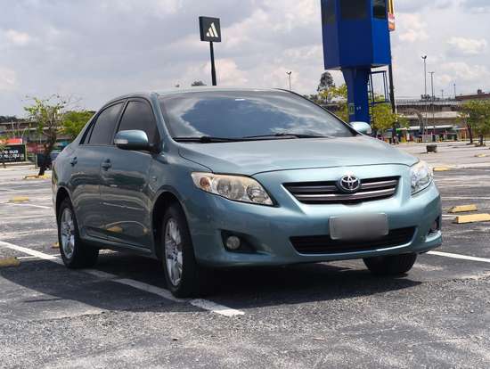 TOYOTA-COROLLA-2008