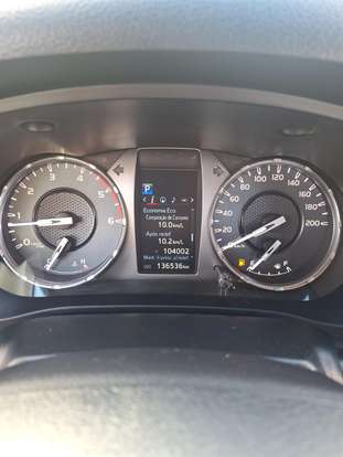 TOYOTA-HILUX-2.8 D-4D TURBO DIESEL CD SRX 4X4 AUTOMÁTICO TOYOTA-HILUX-2020