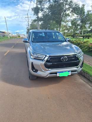 TOYOTA-HILUX-2.8 D-4D TURBO DIESEL CD SRX 4X4 AUTOMÁTICO TOYOTA-HILUX-2020