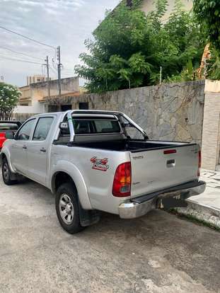 TOYOTA-HILUX-2009