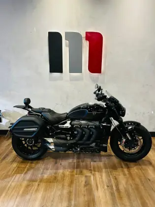 TRIUMPH ROCKET III STORM R 