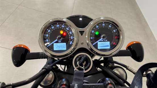 TRIUMPH-BONNEVILLE T100 BLACK 900 TRIUMPH-BONNEVILLE T100 BLACK 900-2019