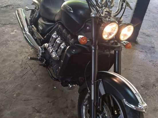 TRIUMPH-ROCKET III ROADSTER TRIUMPH-ROCKET III ROADSTER-2015