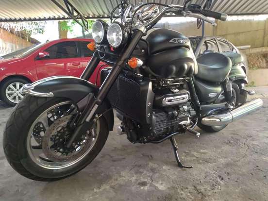 TRIUMPH-ROCKET III ROADSTER TRIUMPH-ROCKET III ROADSTER-2015