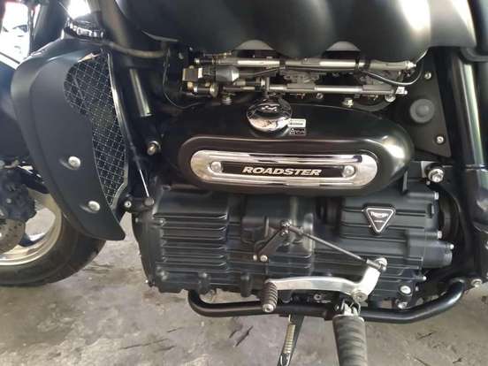 TRIUMPH-ROCKET III ROADSTER TRIUMPH-ROCKET III ROADSTER-2015