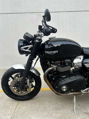 TRIUMPH-SPEED TWIN-2019