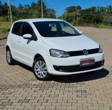 VOLKSWAGEN FOX 1.0 MI TREND 8V FLEX 4P MANUAL VOLKSWAGEN FOX 1.0 MI TREND 8V FLEX 4P MANUAL