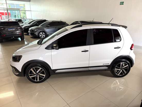 VOLKSWAGEN-FOX-2019