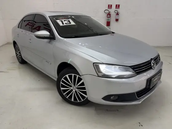 VOLKSWAGEN JETTA 2.0 TSI HIGHLINE 211CV GASOLINA 4P TIPTRONIC