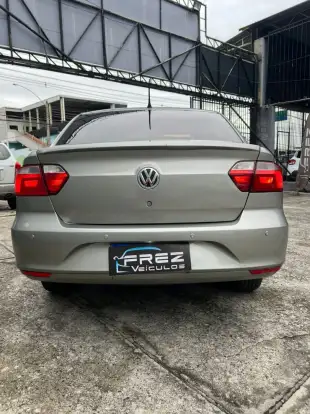 VOLKSWAGEN-VOYAGE-2012