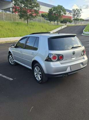 VOLKSWAGEN-GOLF-2012