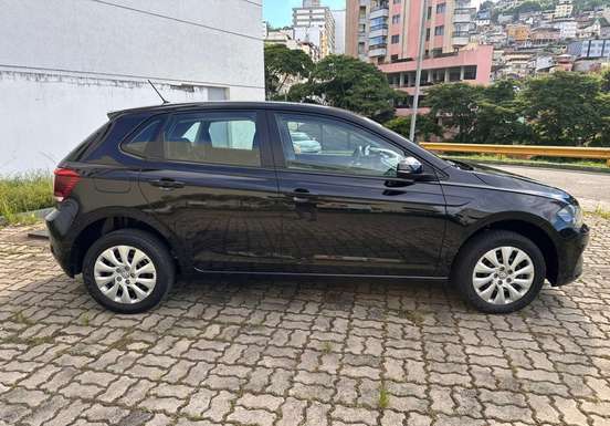 VOLKSWAGEN-POLO-2019