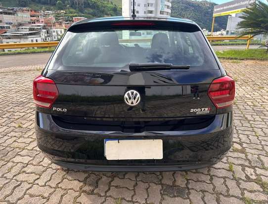 VOLKSWAGEN-POLO-2019
