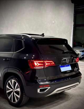 VOLKSWAGEN-TAOS-2022