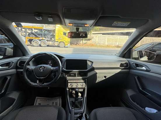 VOLKSWAGEN-T-CROSS-1.0 200 TSI TOTAL FLEX AUTOMÁTICO VOLKSWAGEN-T-CROSS-2020