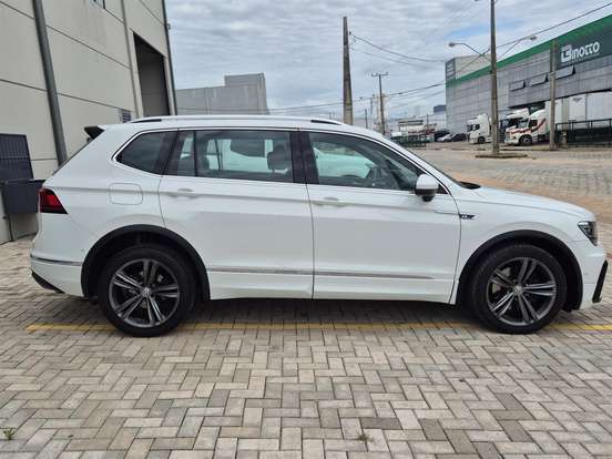VOLKSWAGEN-TIGUAN-2.0 350 TSI GASOLINA ALLSPACE R-LINE 4MOTION DSG VOLKSWAGEN-TIGUAN-2018