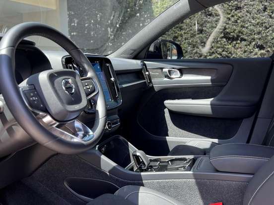 VOLVO-XC40-P8 RECHARGE TWIN ELECTRIC ULTIMATE AWD VOLVO-XC40-2023
