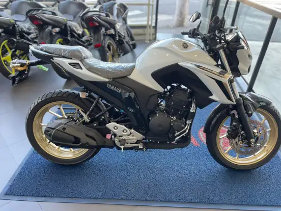 YAMAHA-FZ25 FAZER CONNECTED ABS-2025