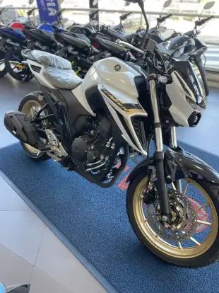 YAMAHA-FZ25 FAZER CONNECTED ABS YAMAHA-FZ25 FAZER CONNECTED ABS-2025