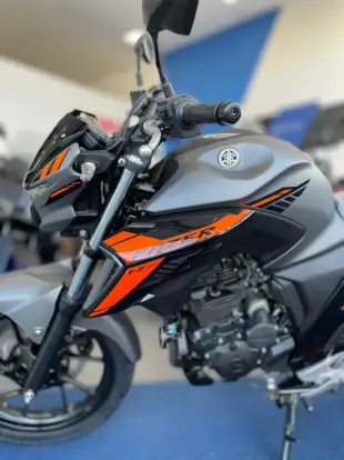 YAMAHA-FZ25 FAZER CONNECTED ABS-2025