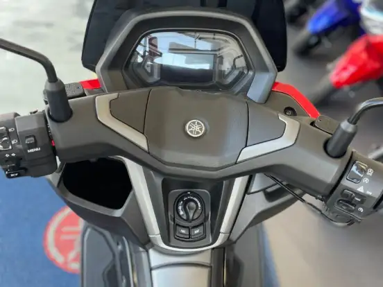 YAMAHA-NMAX CONNECTED 160 ABS YAMAHA-NMAX CONNECTED 160 ABS-2025