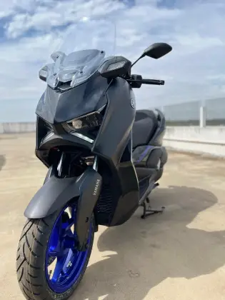 YAMAHA XMAX 300 CONNECTED ABS YAMAHA XMAX 300 CONNECTED ABS