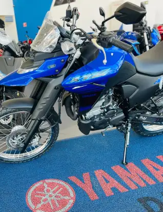 YAMAHA-XTZ 250 LANDER CONNECTED-2025