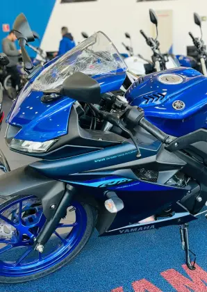YAMAHA YZF R15 YAMAHA YZF R15