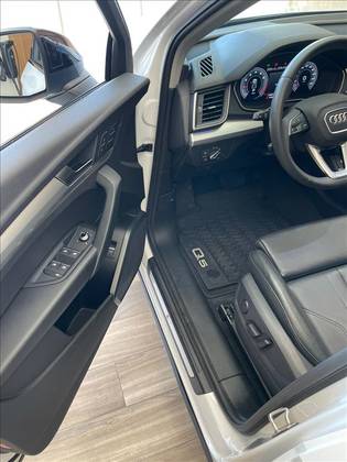 /en/city-mato-grosso/cate-car-used-car/audi-q5-2024-2-0-45-tfsi-gasoline-s-line-quattro-s-tronic-44023817055635456/-9