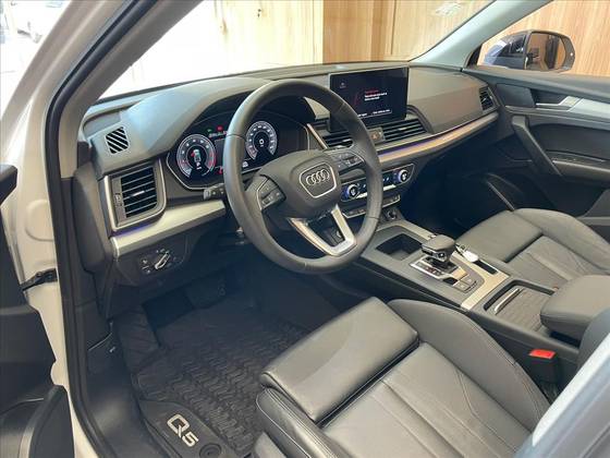 /en/city-mato-grosso/cate-car-used-car/audi-q5-2024-2-0-45-tfsi-gasoline-s-line-quattro-s-tronic-44023817055635456/-10