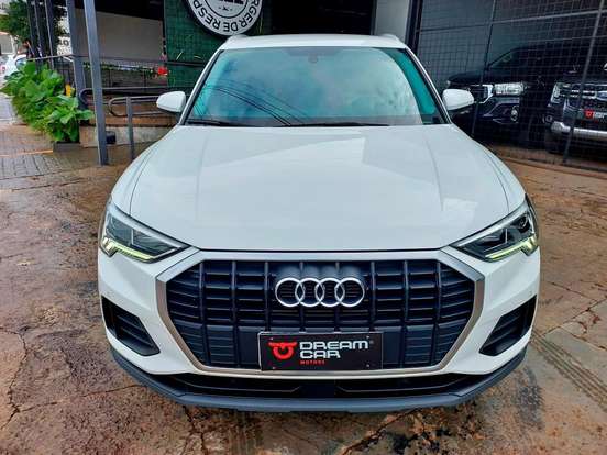 AUDI-Q3-2020