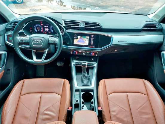 AUDI-Q3-2020