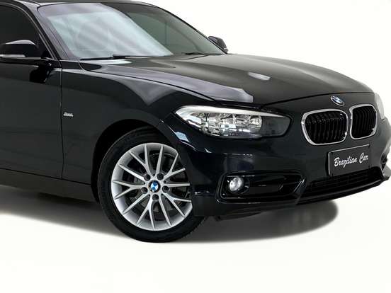 BMW-120i-2016