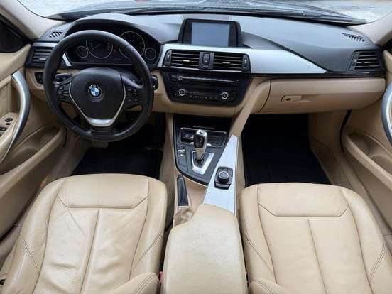 BMW-328i-2012