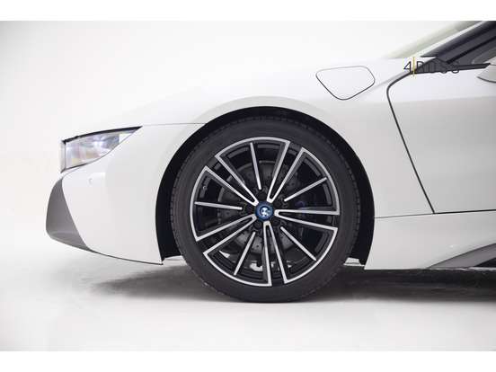 BMW-i8-1.5 12V HYBRID EDRIVE ROADSTER AUTOMÁTICO BMW-i8-2019