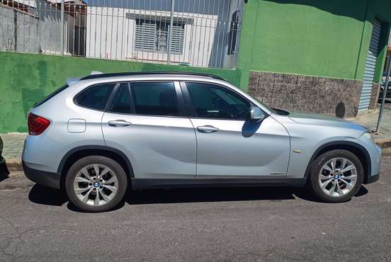 BMW-X1-2.0 16V GASOLINA SDRIVE18I 4P AUTOMÁTICO BMW-X1-2011