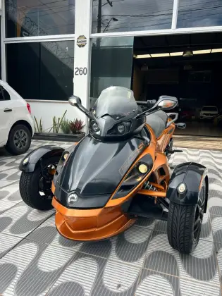 CAN-AM SPYDER RS-S 