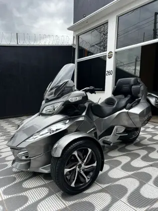 CAN-AM SPYDER RT-S 