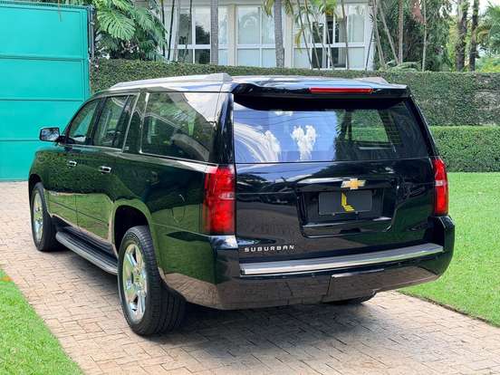 CHEVROLET-SUBURBAN-5.3 LTZ V8 4X4 GASOLINA 4P AUTOMÁTICO CHEVROLET-SUBURBAN-2015
