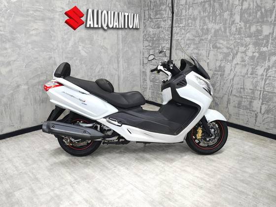 DAFRA MAXSYM 400i 