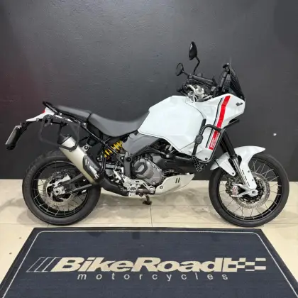 DUCATI DESERT X DUCATI DESERT X