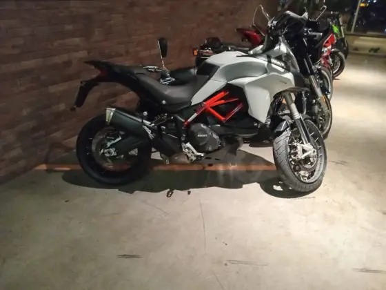 DUCATI MULTISTRADA 950 S DUCATI MULTISTRADA 950 S
