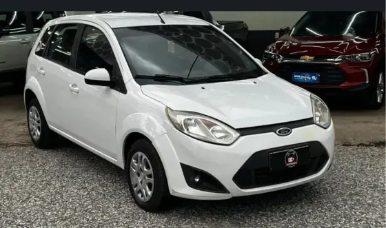 FORD FIESTA 1.0 ROCAM HATCH 8V FLEX 4P MANUAL