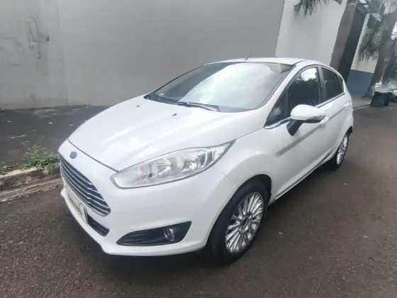 FORD FIESTA 1.6 TITANIUM PLUS HATCH 16V FLEX 4P POWERSHIFT